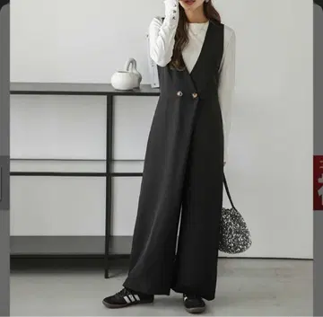 새상품 랩 스타일 올인원 V넥 편안함 성인 살로펫 와이드 팬츠 블랙