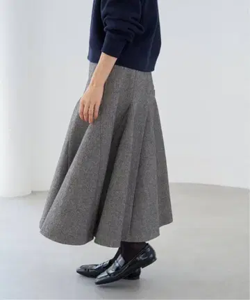 IENA 본딩 트위드 플레어 스커트