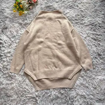 아이템즈 어반 리서치 니트 스웨터 [F] 베이지 오버 사이즈