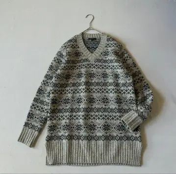 23구 노르딕 무늬 니트