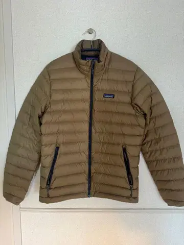 [ 레어 인기 컬러 ] Patagonia 다운 스웨터 베이지