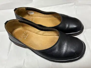 SAYA 플랫슈즈 슬립온