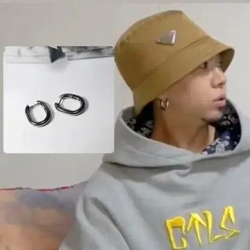 야키토리 보이즈님 애용 귀걸이