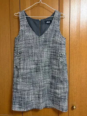 JILL V넥 트위드 원피스 S 사이즈