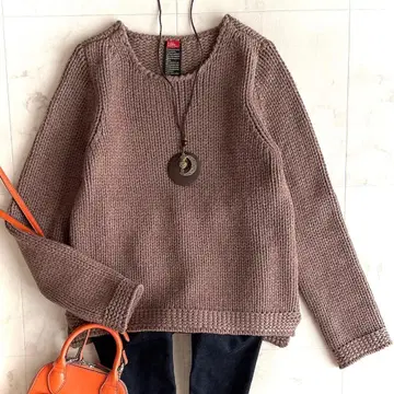 더블 스탠다드 클로징 크루넥 캐시미어 혼방 니트