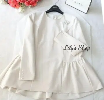 컨디션 최상 르네 티어드 상의