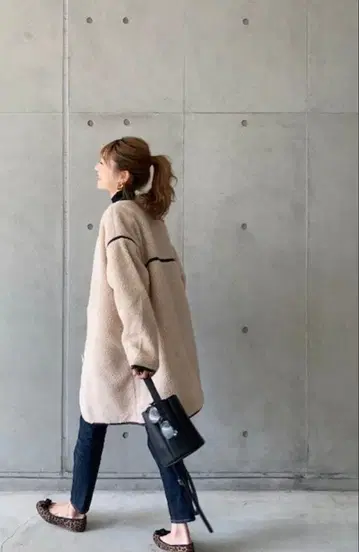 베이지 보아 코트