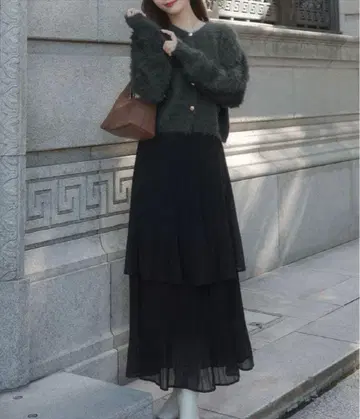 cenea 골드 버튼 샤기 니트 가디건 + 플리츠 스커트 set 블랙