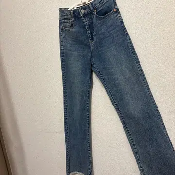 새상품 시마무라 마리에미 힙업 데님 M 사이즈