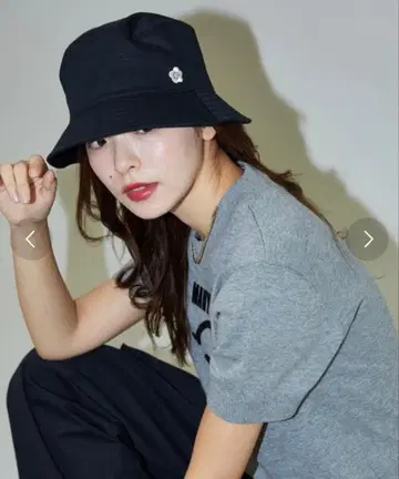 MARY QUANT PUBLUX 콜라보 로고 자수 버킷햇
