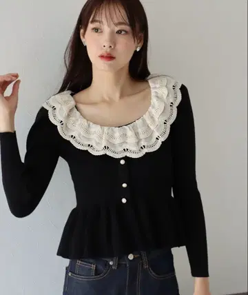 BLUEEAST 자수 레이스 옷깃 니트