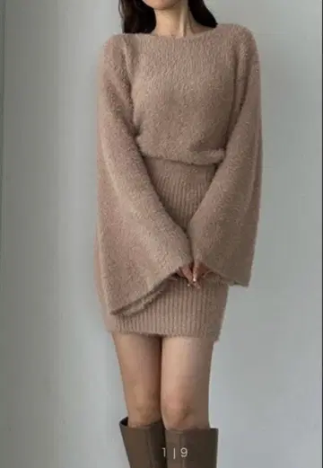 Louere 인기 베이지 미니 원피스