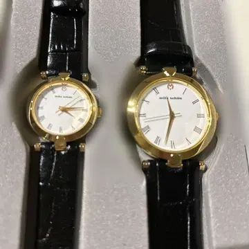 밀라숀 골드 컬러와 블랙 가죽 디자인 페어 쿼츠 시계 미사용 새상품