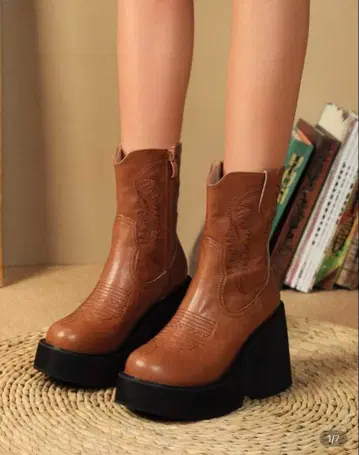 SHEIN 브라운 자수 웨스턴 부츠