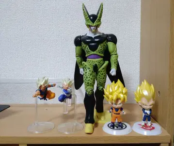 드래곤볼 출진 셀 HG드래곤볼 손오공 베지터