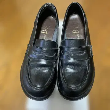 Les Belles 블랙 로퍼