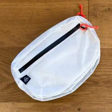 [ HMG ] VERSA 화이트 패니 팩 하이퍼라이트 마운틴 기어