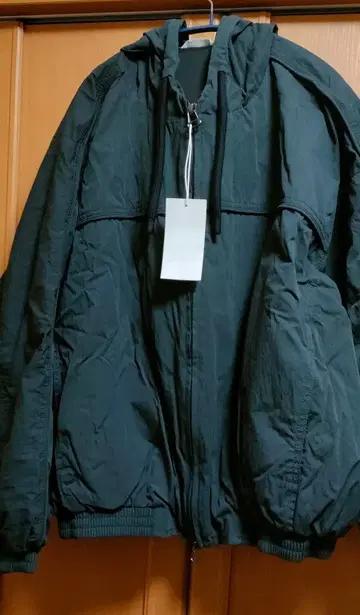 ZARA 후드 부착 블랙 계열 자켓