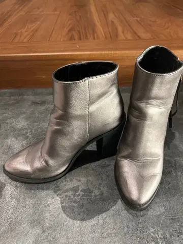실버 가죽 지퍼 부츠 힐 7cm