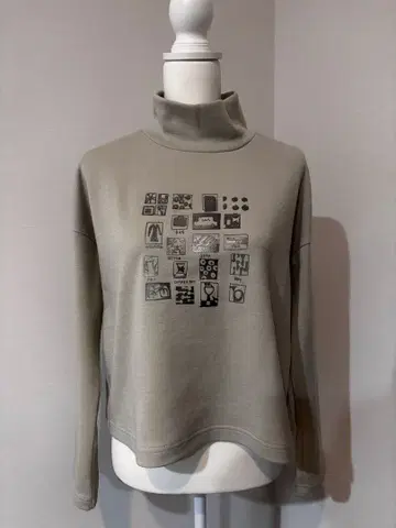 미사용 새상품 HALF-NOTE 프린트 풀오버