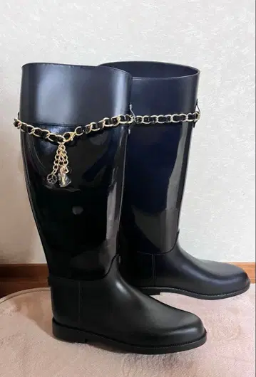 LOVE MOSCHINO 레인 롱 부츠