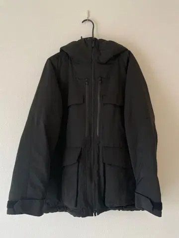 UNIQLO 하이브리드 다운 오버사이즈 파카 화이트 마운티니어링 M