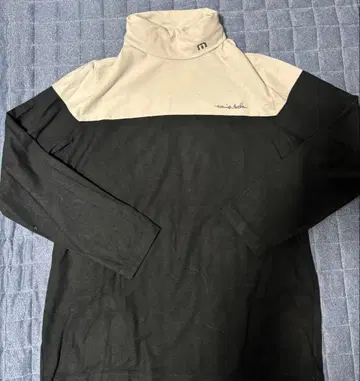 트래비스 매튜 Travis Mathew 터틀넥 긴팔 셔츠 XL
