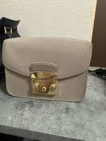 FURLA 메트로폴리스 숄더백