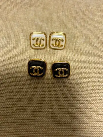 코코마크풍 귀걸이 새상품 2색 세트