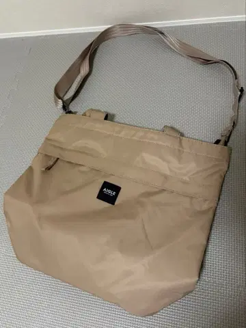 AIGLE 에이글 2way 토트 베이지 [레인 커버 포함]