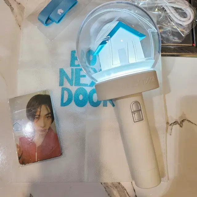 보이넥스트도어 응원봉 + 포토카드 풀세트