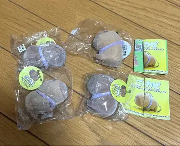 고라카피 플로키 피규어 볼체인 전 4종 세트 컴플리트