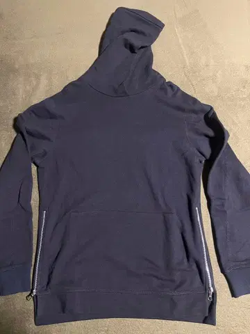 JOHN ELLIOTT HOODED VILLAIN 3