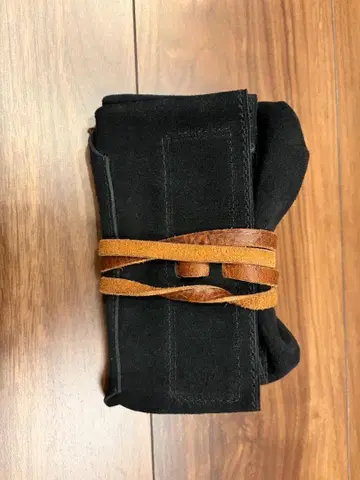 Arte di mano Ever camera carrying pouch