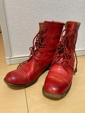 MOTO 레드 레이스업 부츠