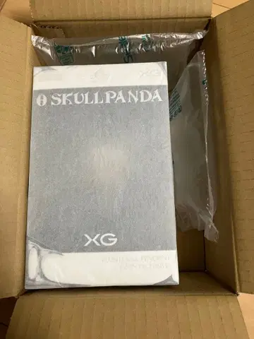 팝마트 스컬팬더 x XG 봉제 인형 펜던트 (일본 한정판)