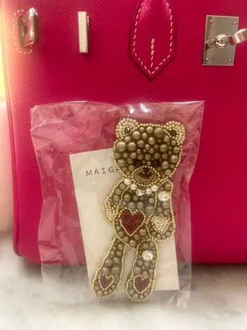 MAIgallery 곰과 하트 브로치