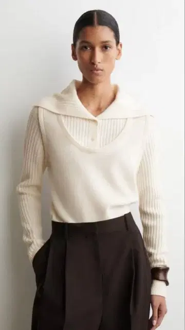 완판템 [ COS ] 레이어드 메리노울 스웨터