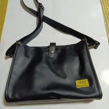 three-box 블랙 숄더백