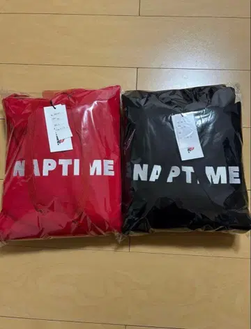 [ 새상품 2세트 ] NissyNaptime. 후드 맨투맨 블랙 & 레드