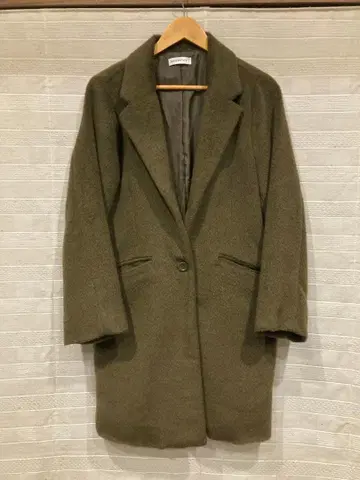 올리브 그린 체스터 코트