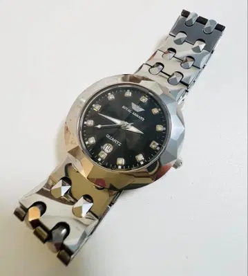 ROYAL ARMANY 쿼츠 손목시계 블랙/실버