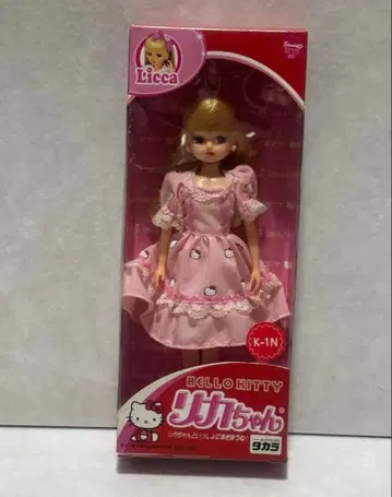리카짱 헬로키티 한정판 콜라보 인형