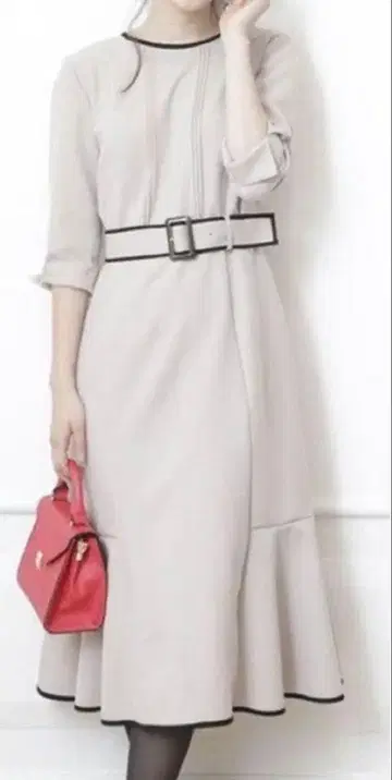 마이 스트라다 베이지 벨트 포함 플레어 원피스 36