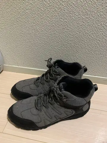 그레이 하이컷 트레킹 슈즈 28cm