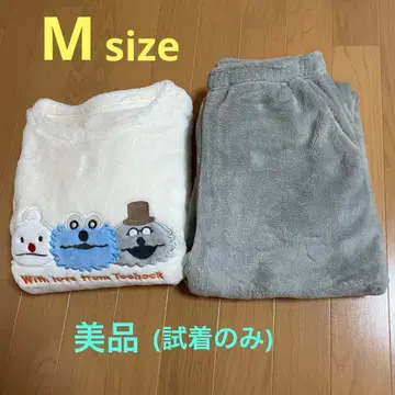 GU 퍼펫 스스 마쉬멜로우 필 라운지 세트 M 시착만 한 상품