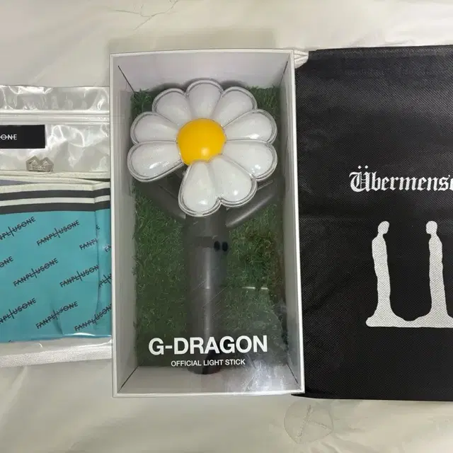 급전) 지디 지드래곤 데이지봉 응원봉 FANPLUSONE 응원봉 스카프