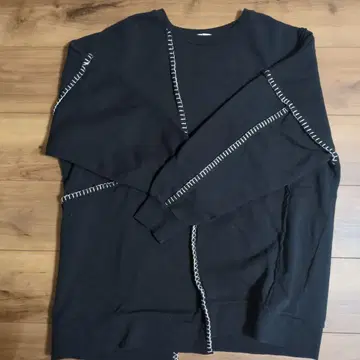 LEDSIM 블랙 맨투맨 트레이닝복