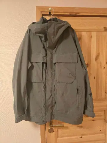 데상트 얼터레인 81 그레이 마운틴 자켓