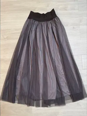 그레이 튤 플레어 스커트